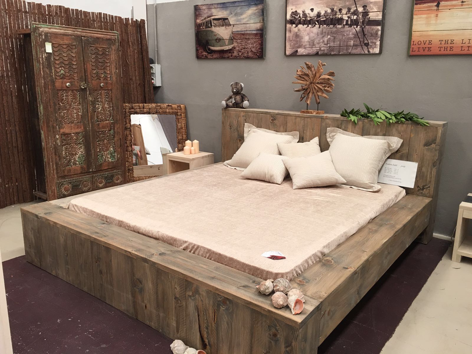 Houten bed (model: - Goedkope Steigerhouten Meubelen