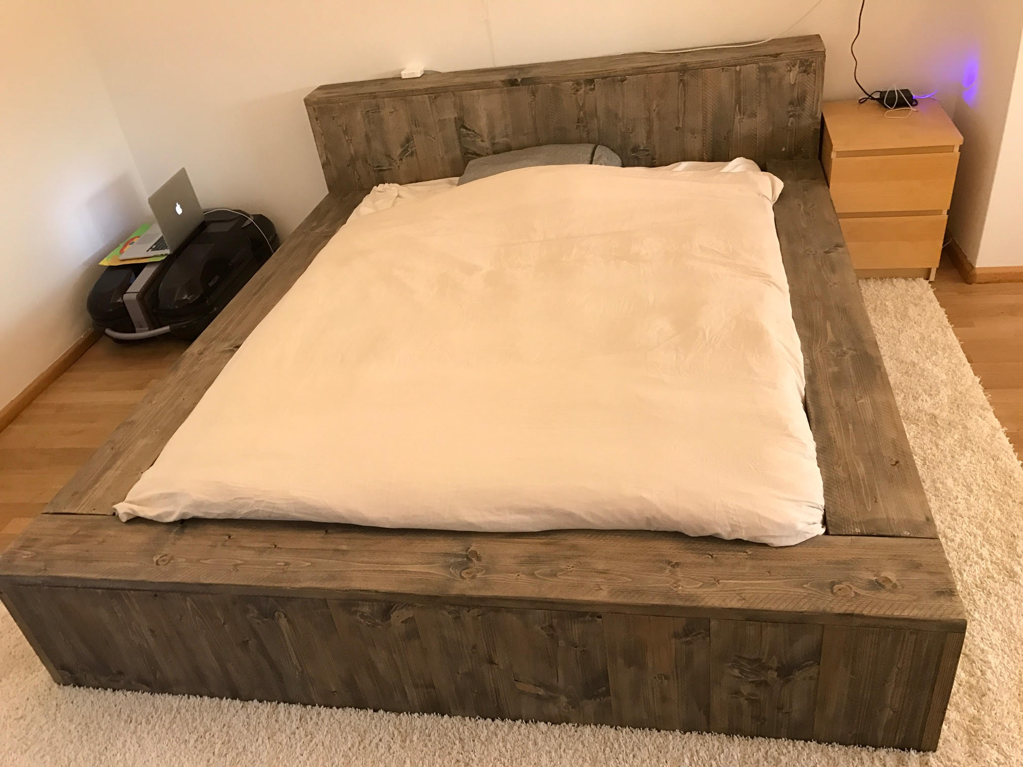 Houten bed (model: blokbed) - Steigerhouten Meubelen