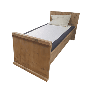 Steigerhouten bed.