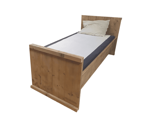 Steigerhouten bed.