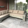 Hoekbank zonder armleuningen.
