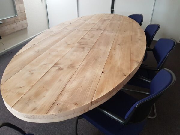 Ovale tafel steigerhout.