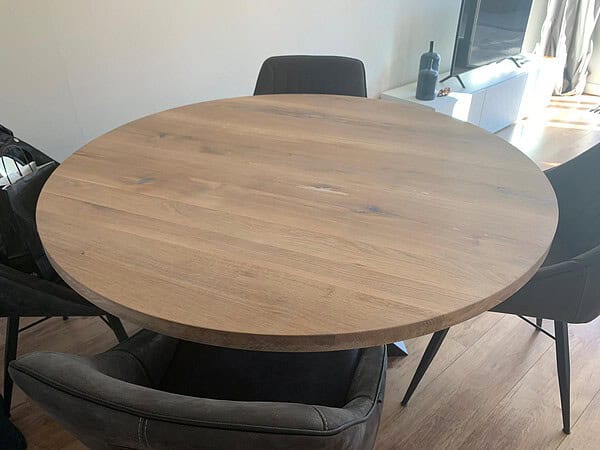 Ronde tafel eiken.