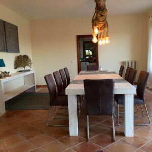 Steigerhouten eettafel.