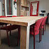 Steigerhouten tafel met blokpoten.