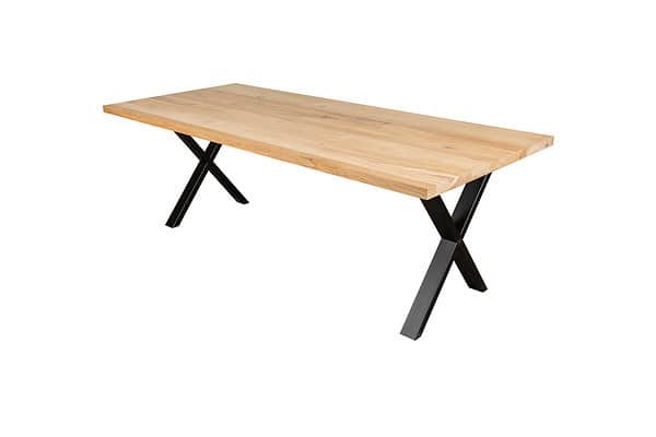 Eetkamertafel.