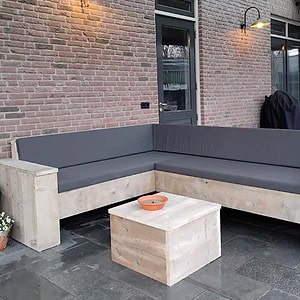 Steigerhouten_loungeset_buiten