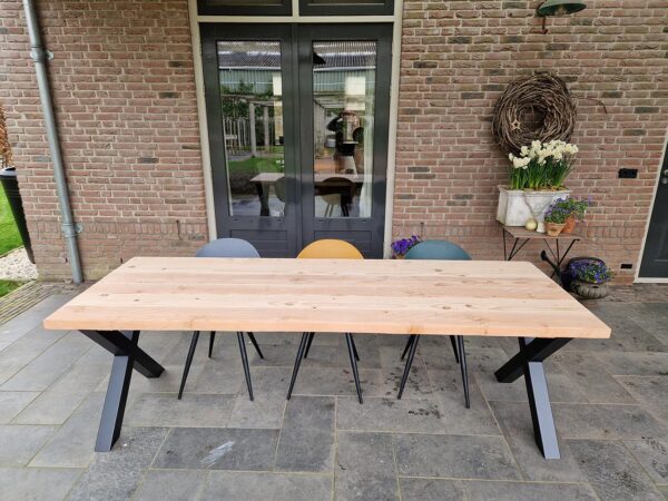 Douglas tuin tafel met X-poten