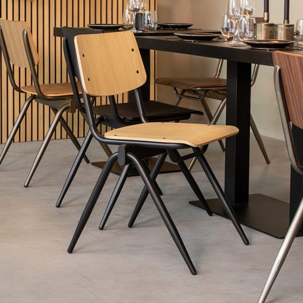 LABEL51 Eetkamerstoel Solid - Naturel - Hout - Black Frame