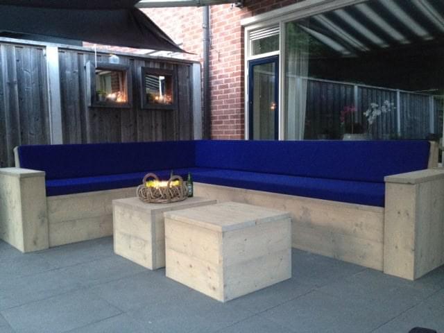 Steigerhouten hoekbank.