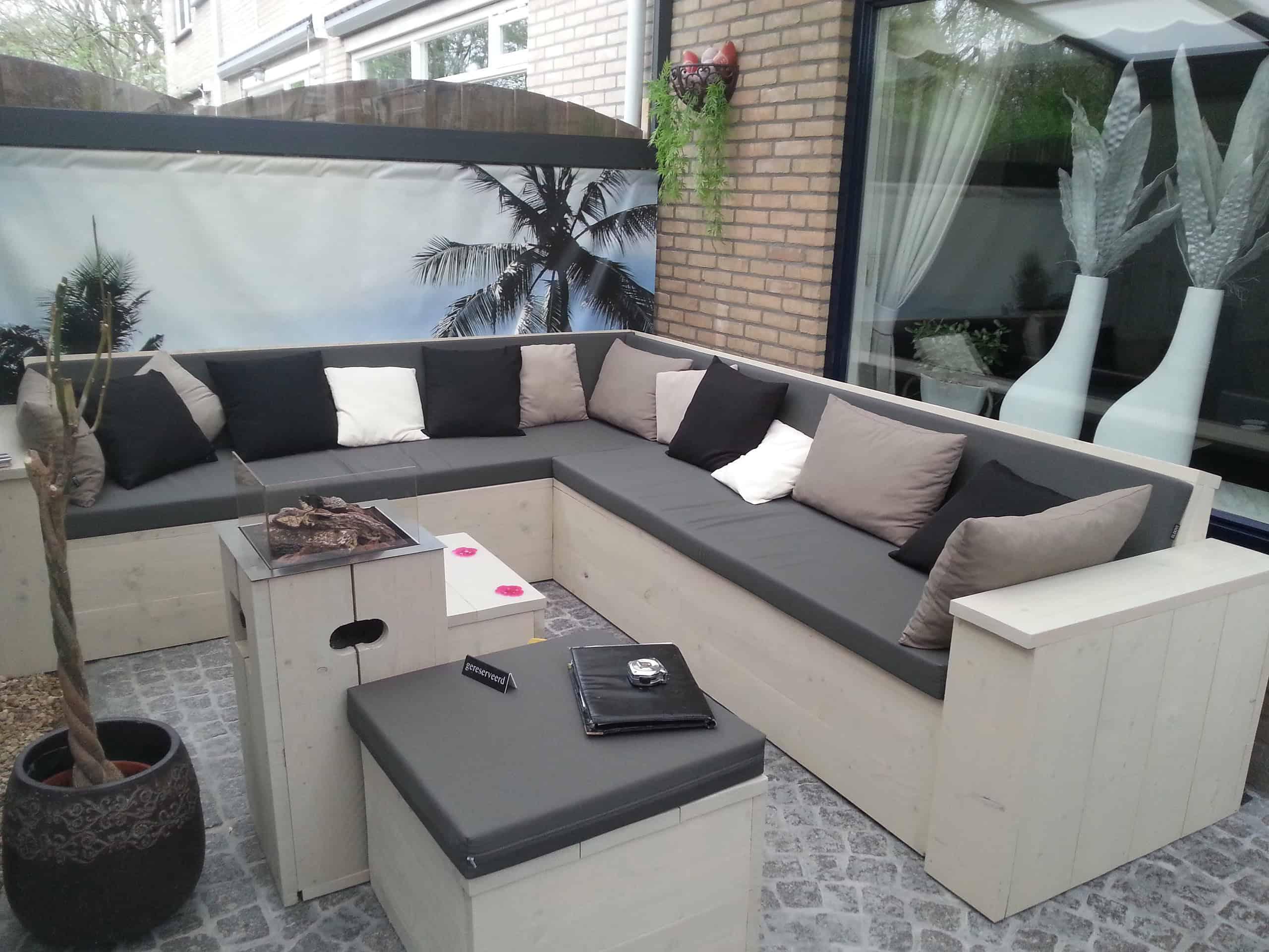 Steigerhouten hoekbank.