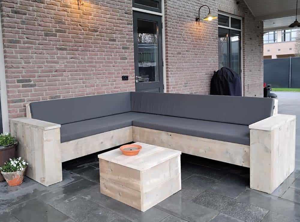 Steigerhouten_loungeset_buiten