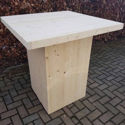 Steigerhouten bartafel.